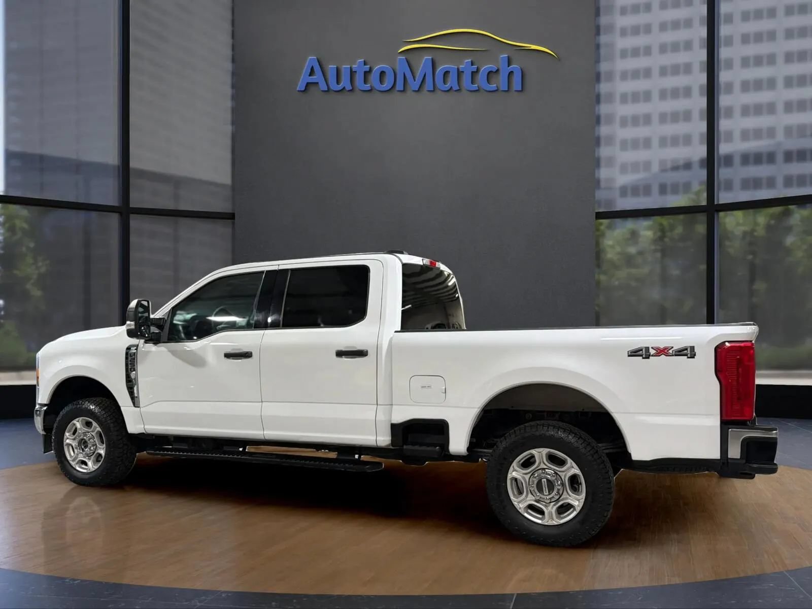 Used 2025 Ford F250 XLT AWD/4WD image 8