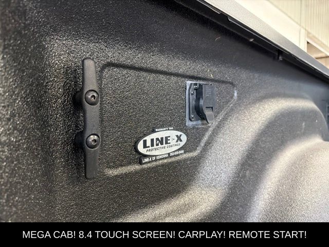 Used 2022 RAM 3500 Big Horn w/ Level C Equiment Group AWD/4WD image 9
