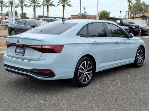 Certified 2026 Volkswagen Jetta SE FWD image 7