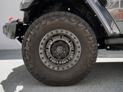 Used 2021 Jeep Gladiator Mojave image 10