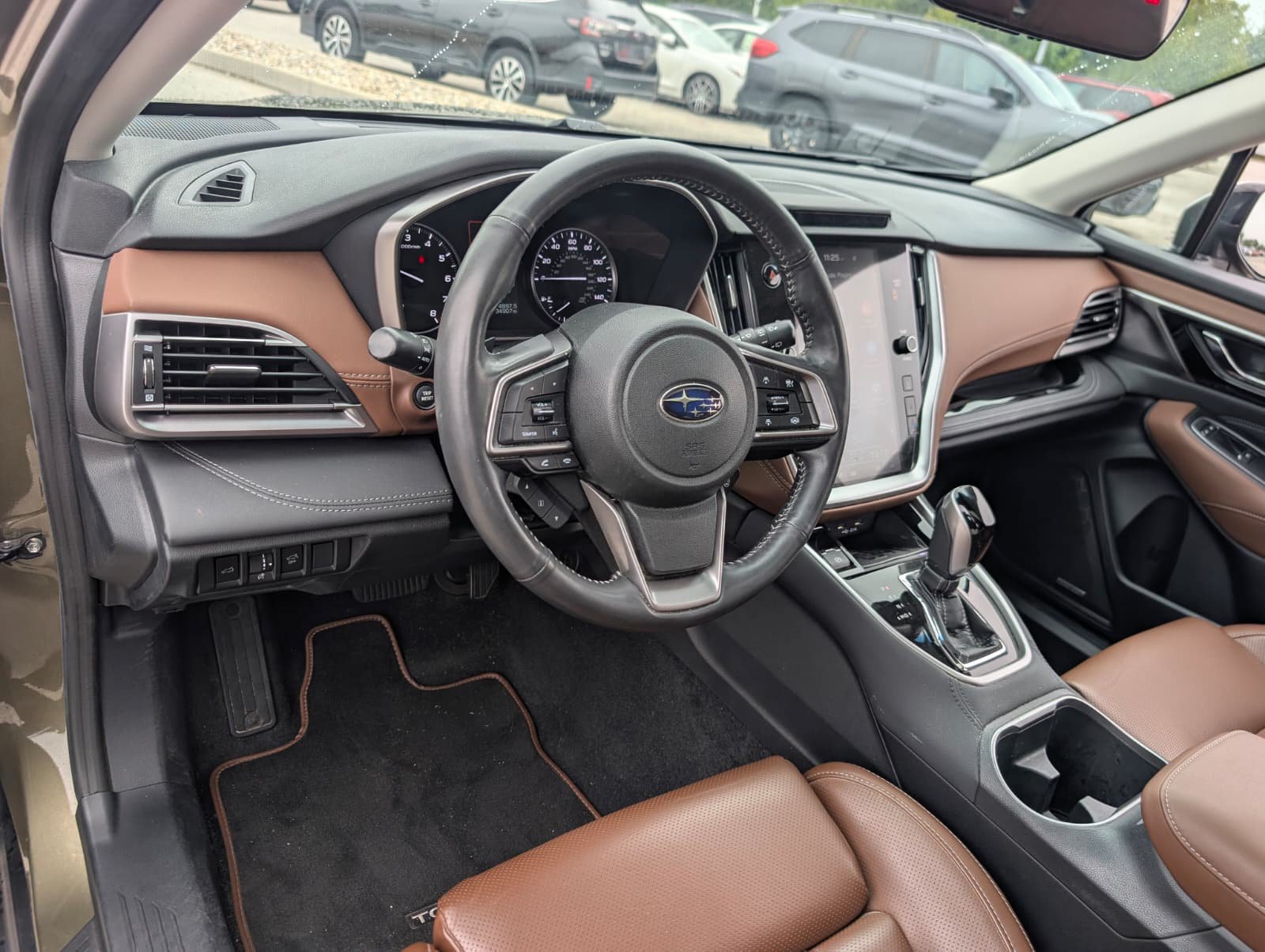 Used 2020 Subaru Outback Touring AWD/4WD image 29
