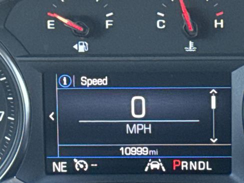 Used 2024 Chevrolet Equinox LT FWD image 29