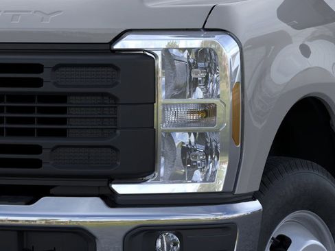 New 2026 Ford F350 XL image 18