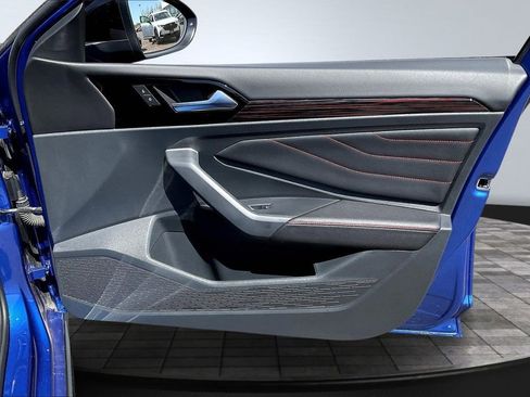 Used 2024 Volkswagen Jetta GLI 40th Anniversary Edition image 27