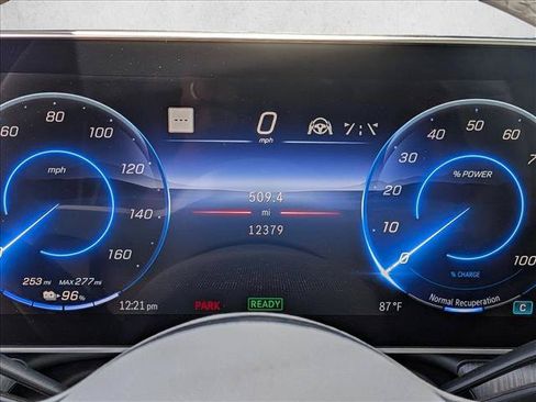 Used 2023 Mercedes-Benz EQE 500 4MATIC SUV w/ Exclusive Trim Package image 10