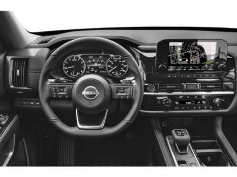 Used 2024 Nissan Pathfinder SL image 10