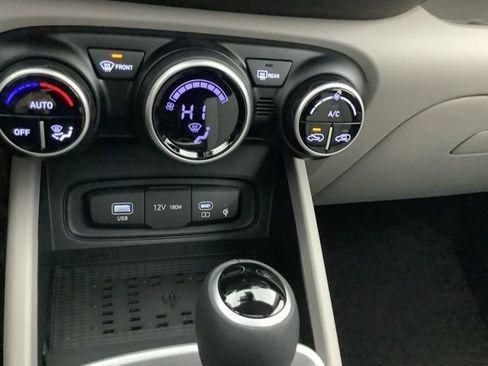 New 2026 Hyundai Venue SEL image 33