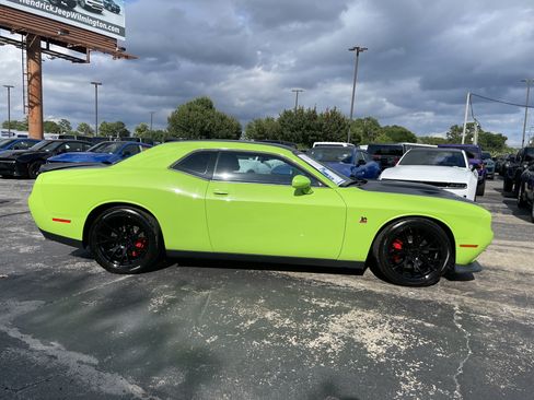 Used 2019 Dodge Challenger R/T Scat Pack RWD image 10