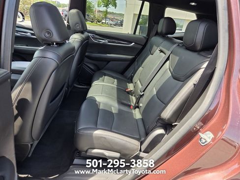 Used 2022 Cadillac XT6 Premium Luxury FWD image 10