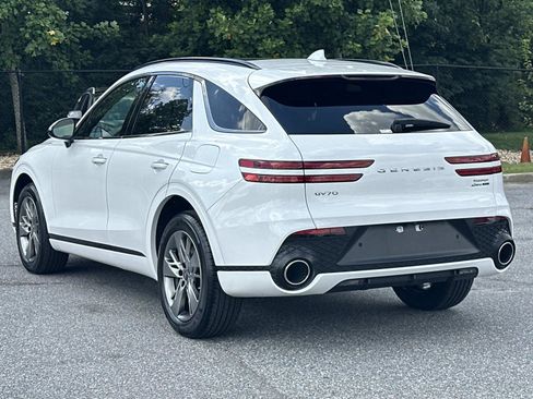 Used 2025 Genesis GV70 3.5T Sport AWD/4WD image 2