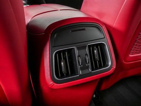 Used 2019 Maserati Levante S GranSport image 20