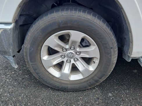 Used 2020 RAM 1500 Laramie AWD/4WD image 12