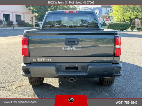Used 2018 GMC Sierra 1500 SLE w/ SLE Value Package AWD/4WD image 5