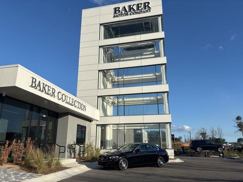 Used 2024 Mercedes-Benz C 300 C 300 image 2