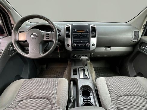 Used 2011 Nissan Frontier SV AWD/4WD image 8