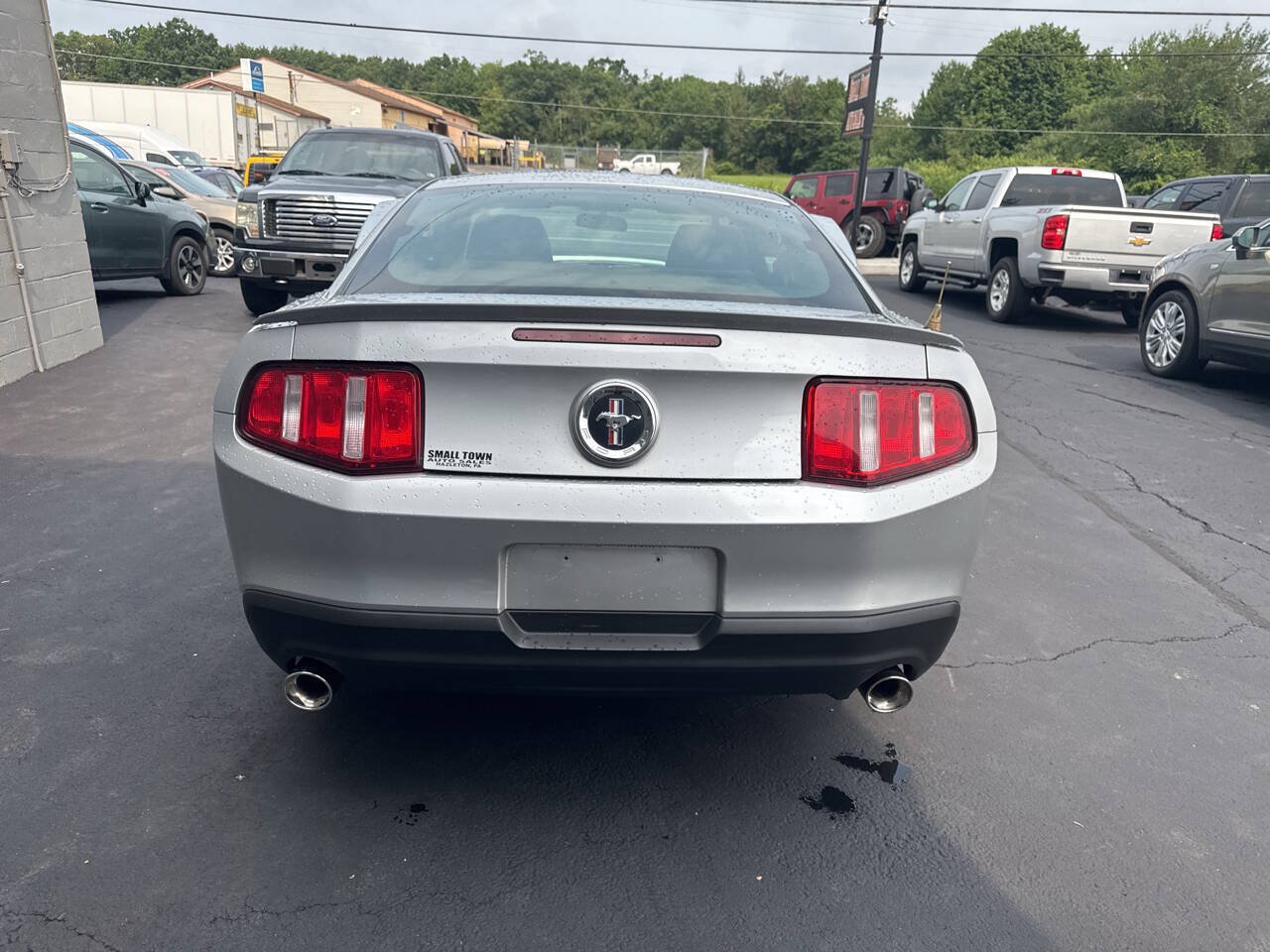 Used 2011 Ford Mustang Coupe w/ 101A Rapid Spec Order Code RWD image 7