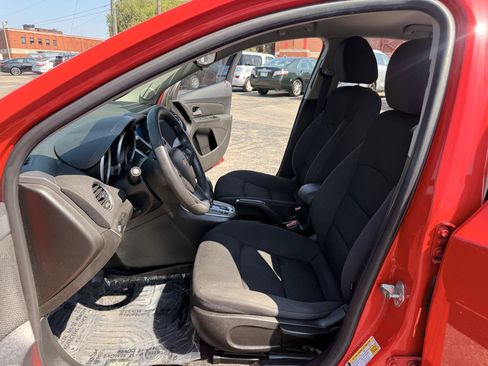 Used 2015 Chevrolet Cruze LT FWD image 10
