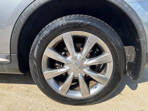 Used 2017 INFINITI QX50 AWD w/ Premium Plus Package image 9