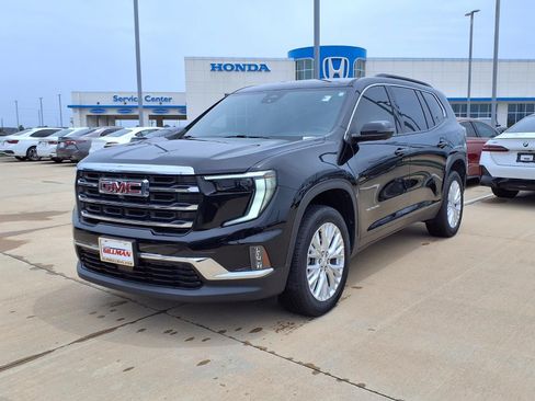 Used 2025 GMC Acadia Elevation w/ Elevation Premium Package FWD image 4