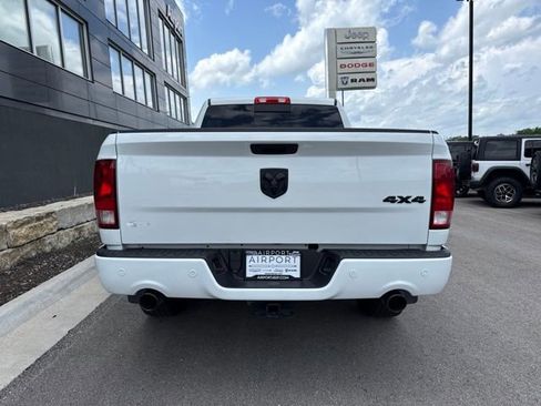 Used 2022 RAM 1500 Express w/ Express Value Package AWD/4WD image 4