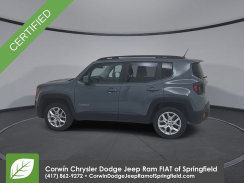 Certified 2017 Jeep Renegade Latitude w/ Safety & Security Group AWD/4WD image 9