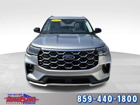 Used 2025 Ford Explorer Platinum w/ Ultimate Package AWD/4WD image 7