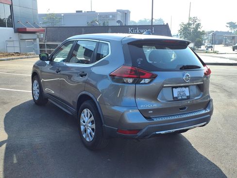 Used 2018 Nissan Rogue S FWD image 25