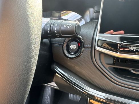 New 2026 Jeep Compass Latitude image 23