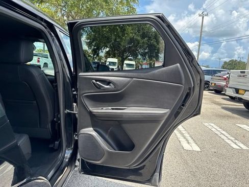 Used 2025 Chevrolet Blazer RS FWD image 16