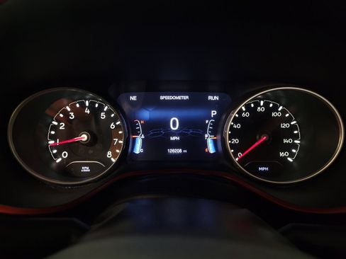Used 2020 Jeep Compass Trailhawk AWD/4WD image 23