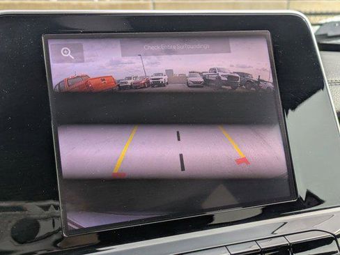 Certified 2025 Jeep Compass Sport image 18