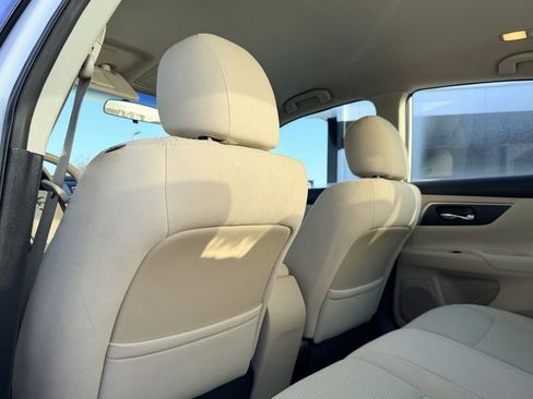 Used 2015 Nissan Altima 2.5 S w/ Sport Value Package image 18