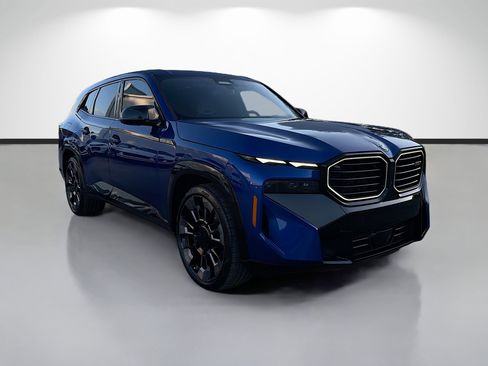 Used 2023 BMW XM AWD/4WD image 1