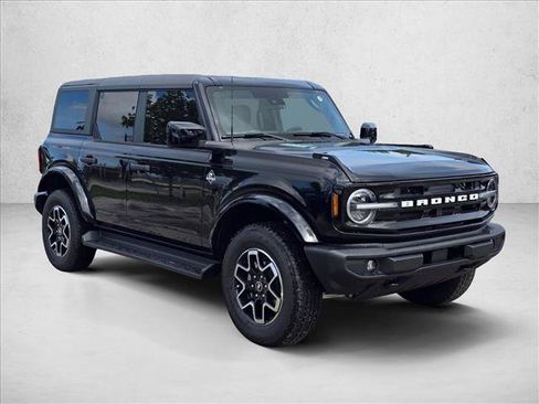New 2026 Ford Bronco Outer Banks AWD/4WD image 6
