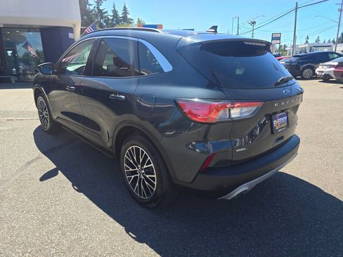 Used 2022 Ford Escape SEL w/ Technology Package FWD image 5