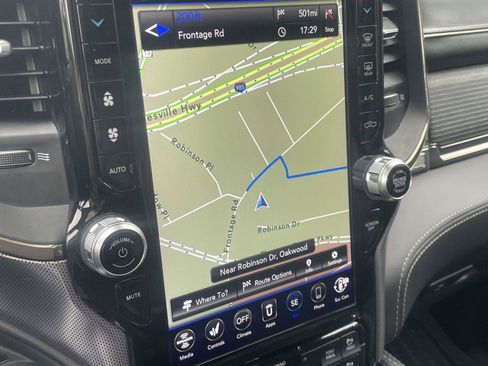 Used 2021 RAM 1500 Limited image 6