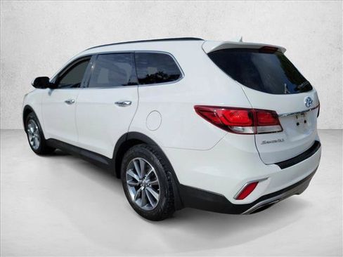 Used 2017 Hyundai Santa Fe Limited FWD image 7