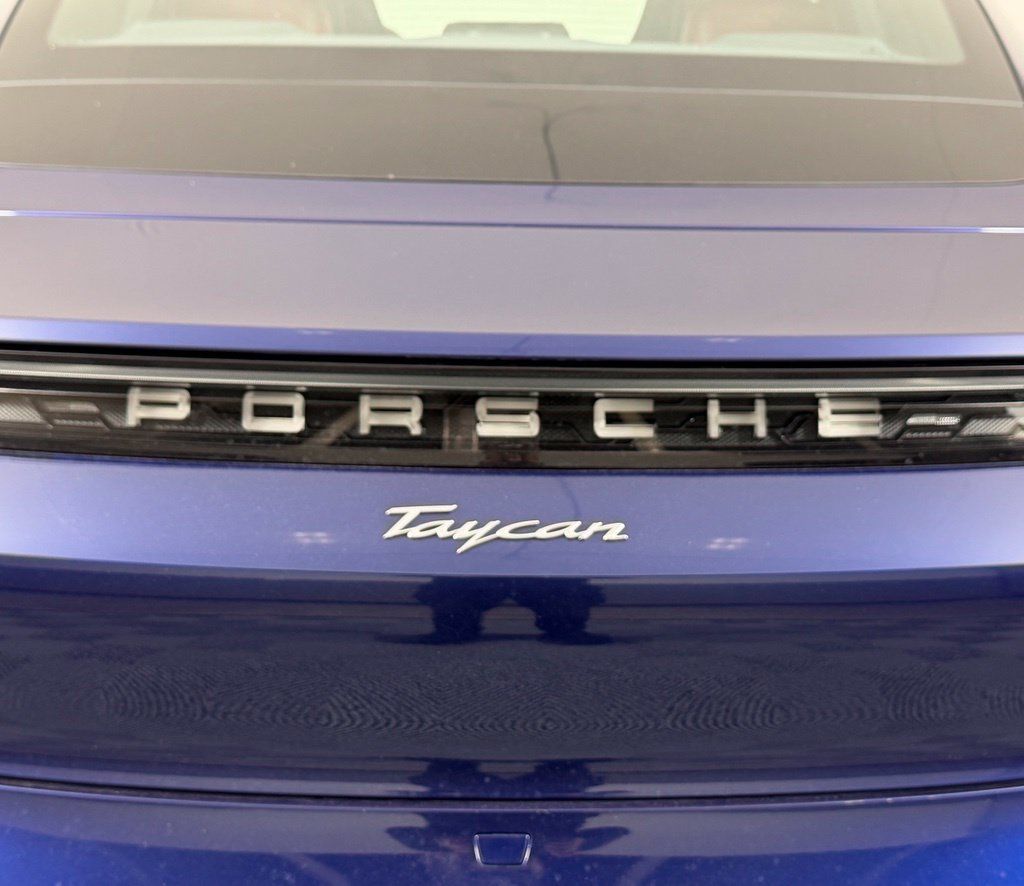 Used 2024 Porsche Taycan RWD image 15