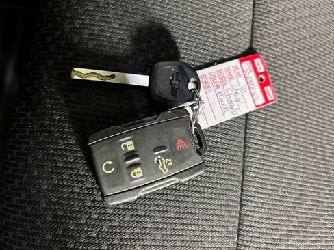 Used 2021 Chevrolet Silverado 1500 Custom w/ Safety Confidence Package image 25