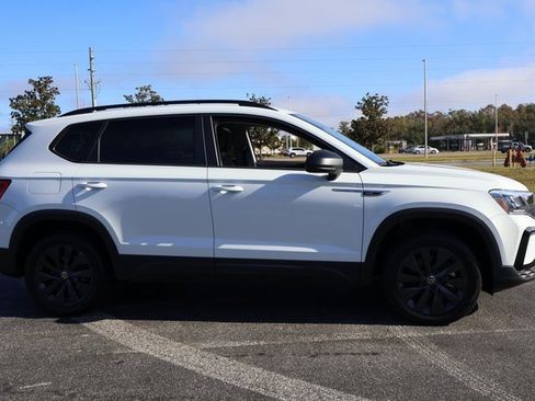 Certified 2024 Volkswagen Taos S image 9