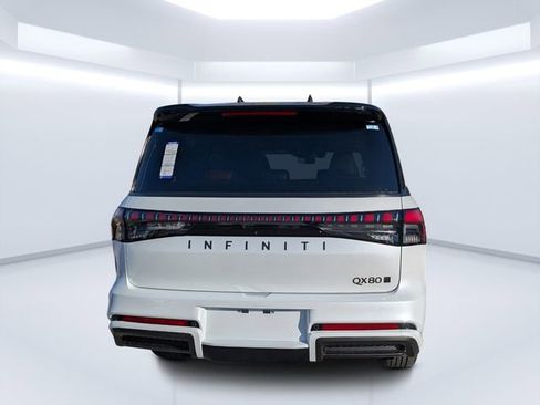 New 2026 INFINITI QX80 Autograph w/ Premium Cargo Package image 4