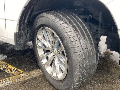 Used 2023 RAM 1500 Laramie image 30