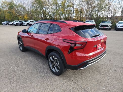 New 2026 Chevrolet Trax LT image 6