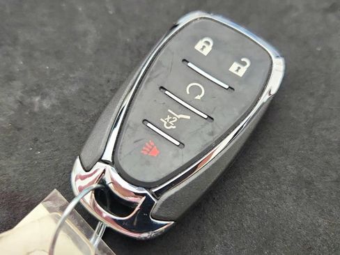 Used 2023 Chevrolet Traverse LT FWD image 13
