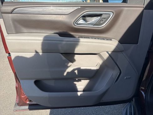 Used 2023 GMC Yukon SLT w/ Max Trailering Package image 29