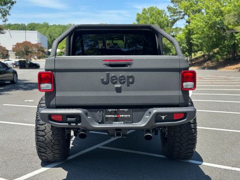 Used 2022 Jeep Gladiator Sport AWD/4WD image 10