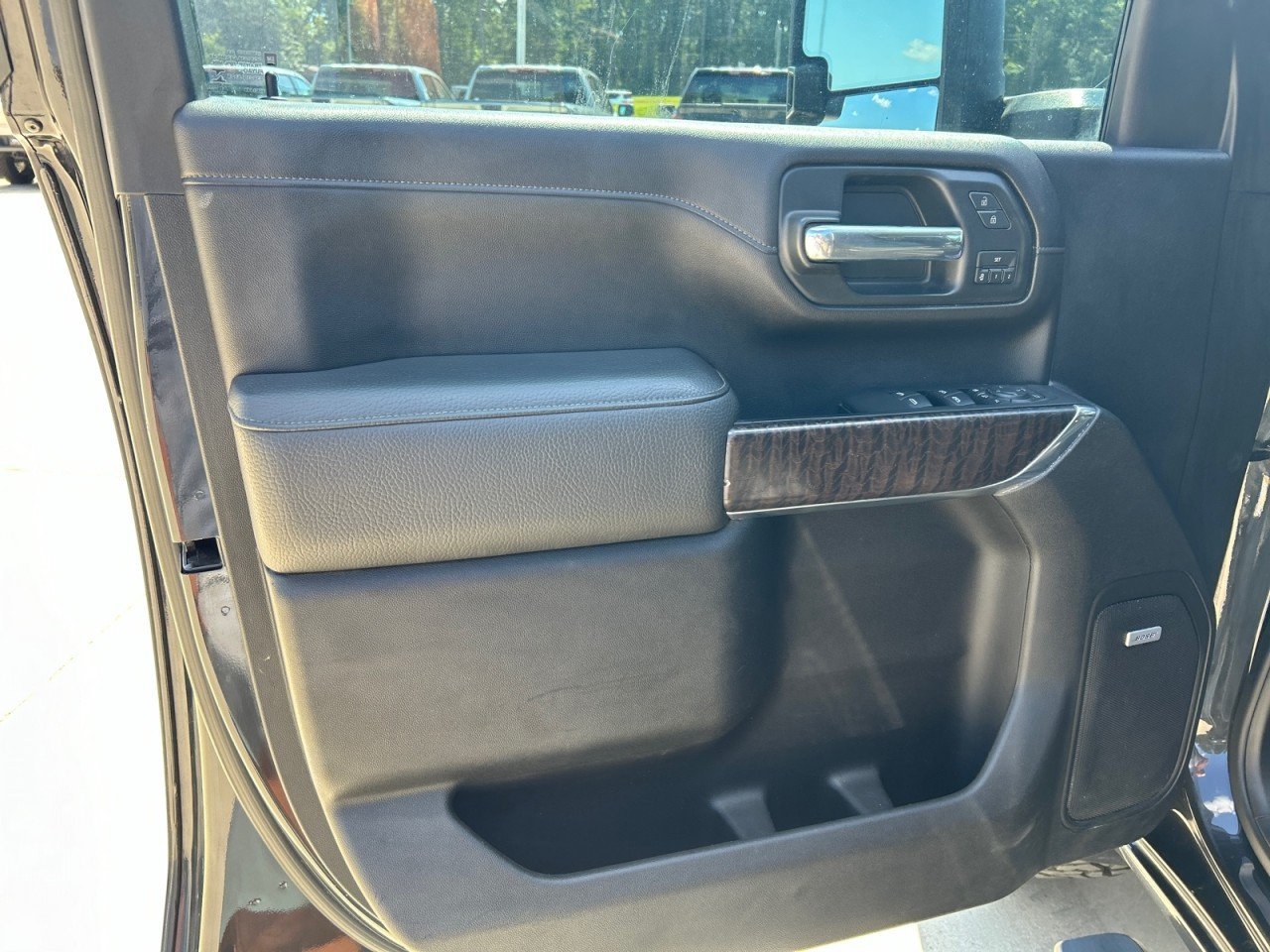 Used 2020 GMC Sierra 2500 Denali w/ Denali Ultimate Package AWD/4WD image 11