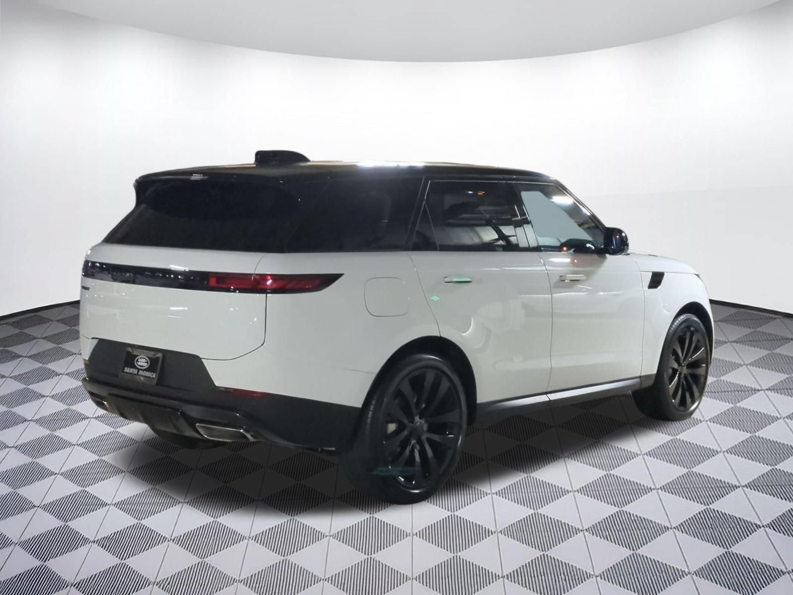 New 2026 Land Rover Range Rover Sport SE AWD/4WD image 5