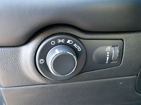 Used 2024 Dodge Durango GT image 21