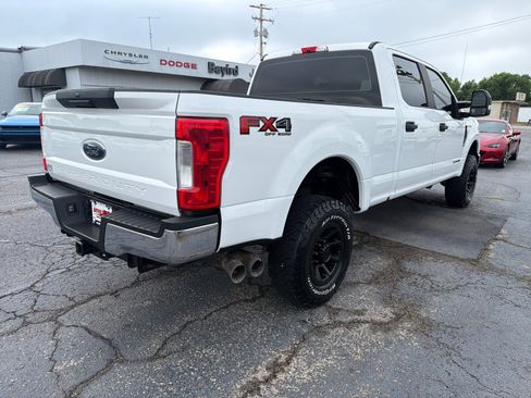 Used 2019 Ford F250 XL w/ Power Equipment Group AWD/4WD image 9